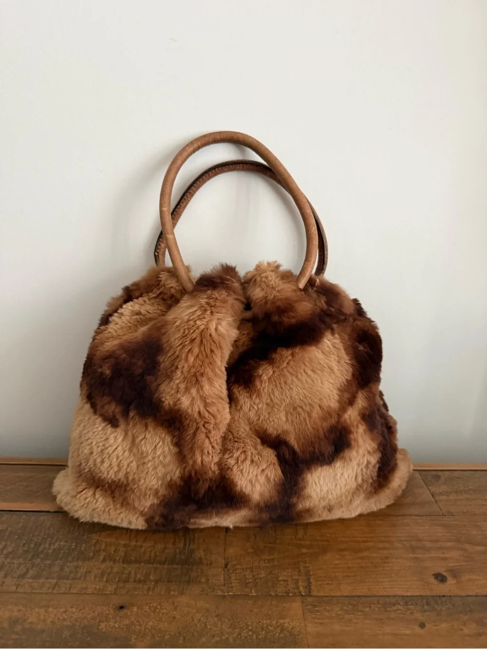 Hype Genuine Rabbit Fur Purse Leather Round
